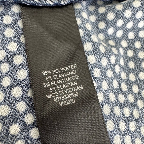 Women's 3X Adrianna Papell Pullover Navy & White Dot Ruffle Blouse Flare Sleeve - Picture 8 of 10